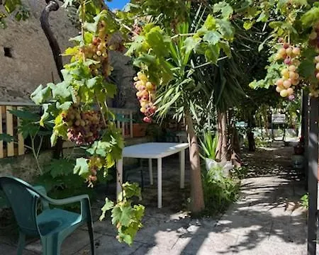 Two Bedroom By The Beach Apartmán San Lucido